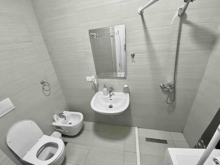 2+1 Apartment - Tirana City Center Exterior photo